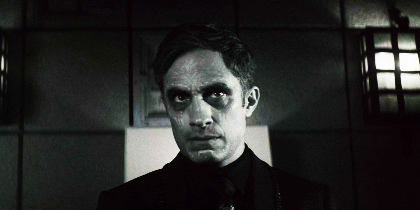 Gael Garcia Bernal's Jack Russell entering Bloodstone Manor in Werewolf by Night