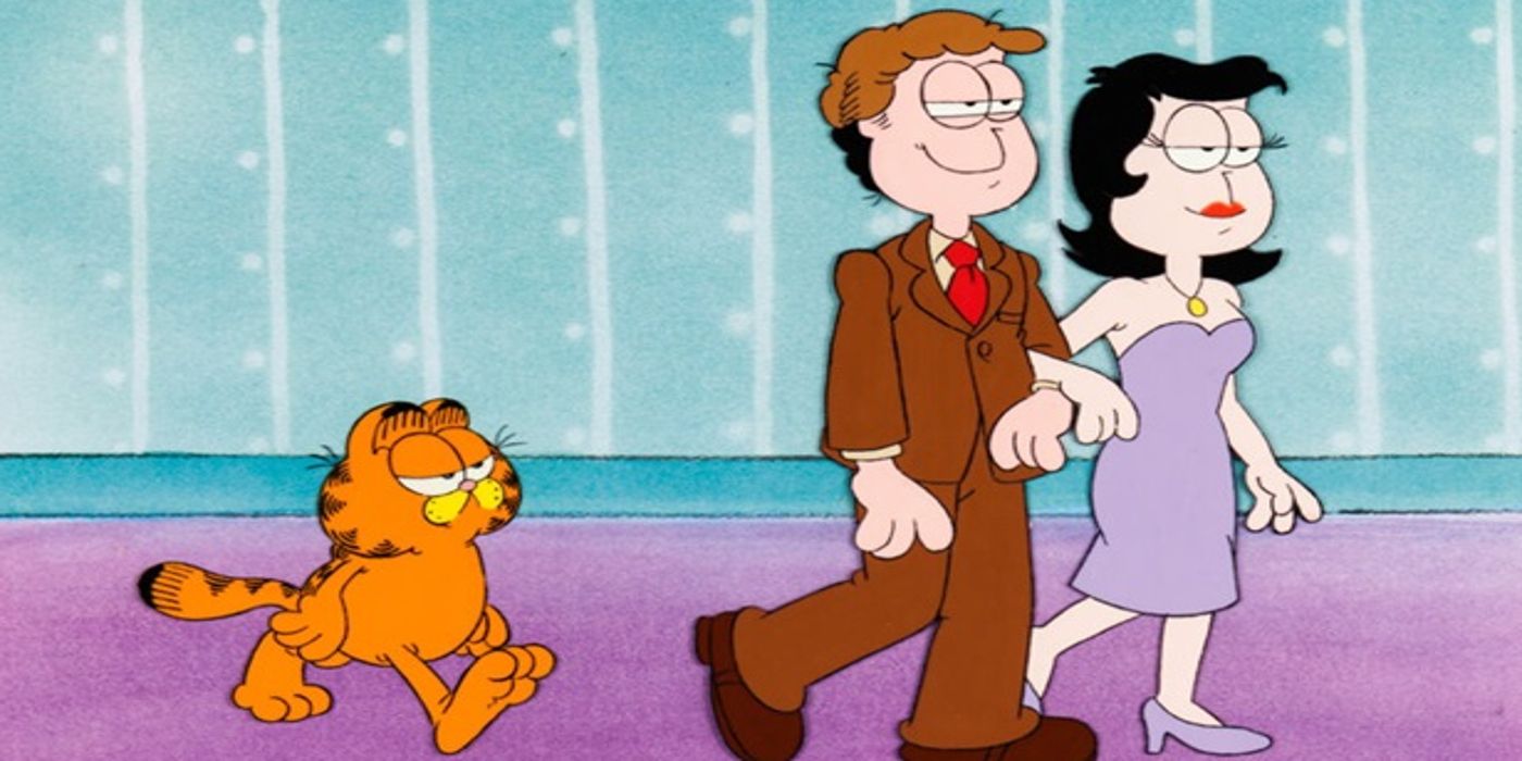 Jon Arbuckle andando de braços dados com sua namorada Liz, enquanto Garfield os segue