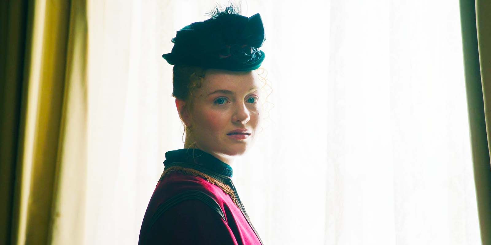 Harriet Slater como Clara Trenchard en Belgravia Siguiente Capítulo 8-1