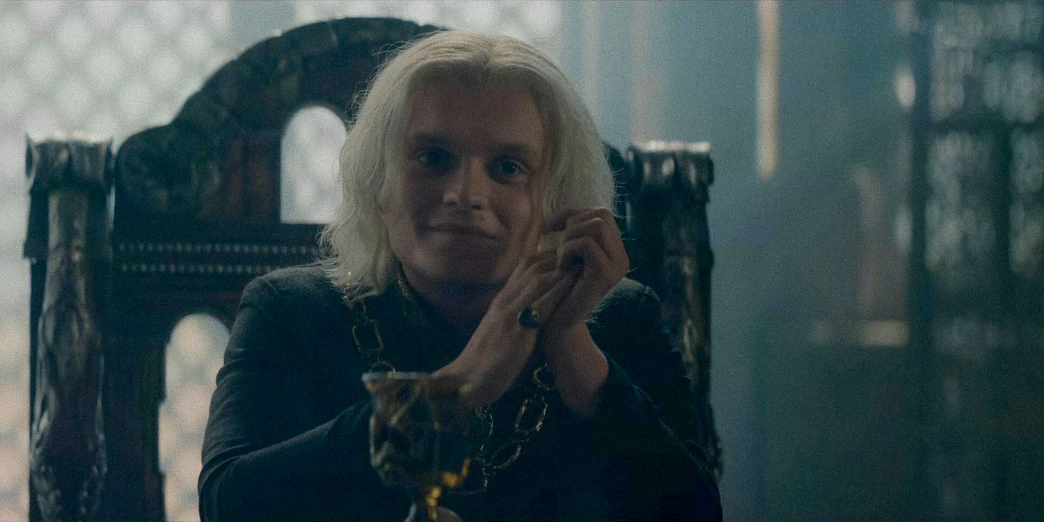 Aegon II Targaryen with a mocking smile in House of the Dragon - season 2