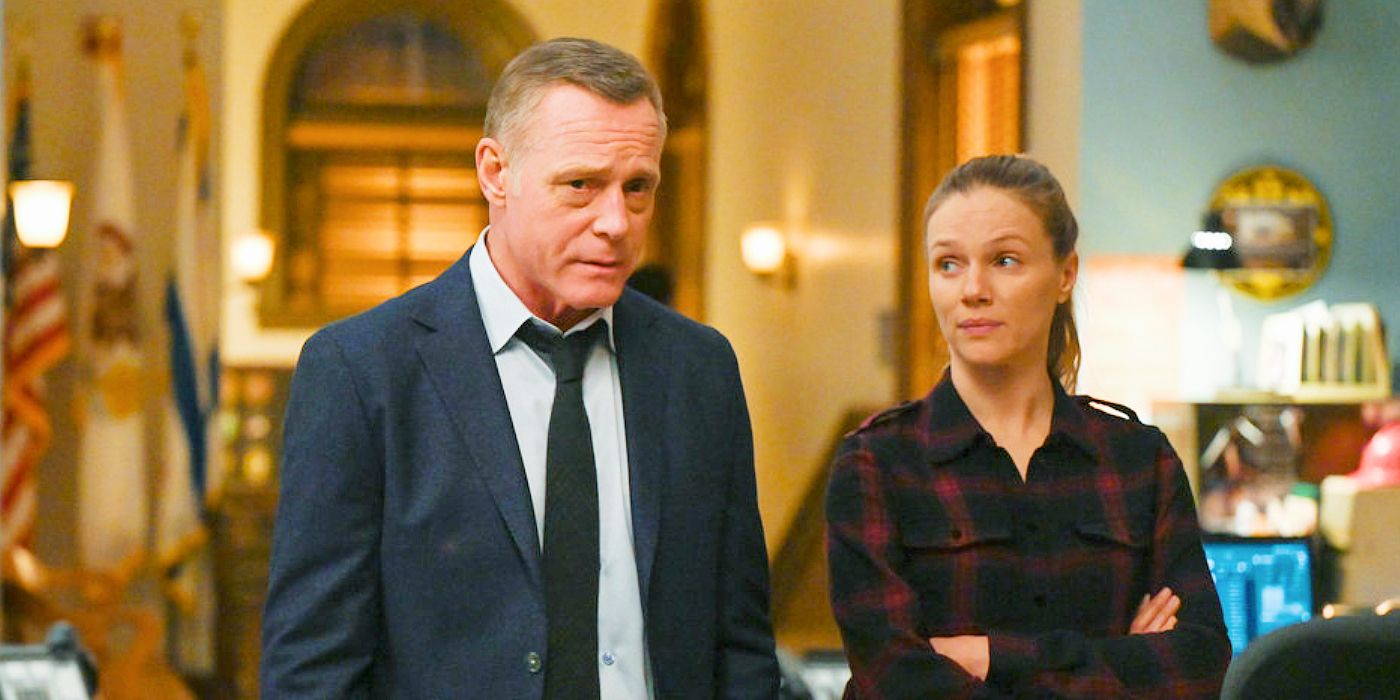 Jason Beghe as Voight and Tracy Spiridakos as Upton in Chicago PD