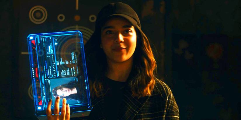 Kamala Khan speaking to Kate Bishop with SABER tablet in The Marvels