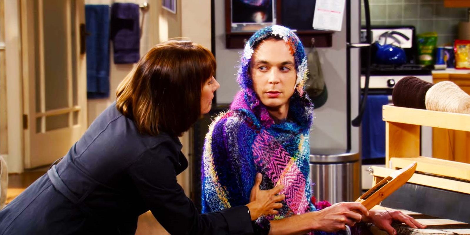 Laurie Metcalf as Mary Cooper and Jim Parsons as Sheldon Cooper in The Big Bang Theory Season 1, Episode 4-1