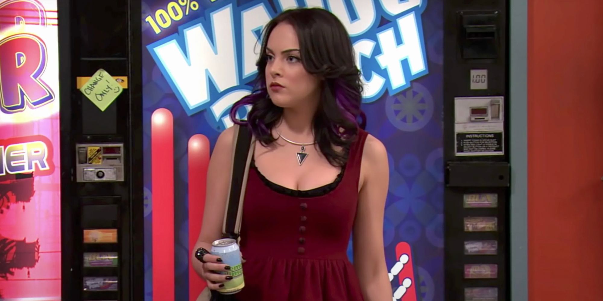Liz Gillies as Jade in front of a soda machine in Victorious
