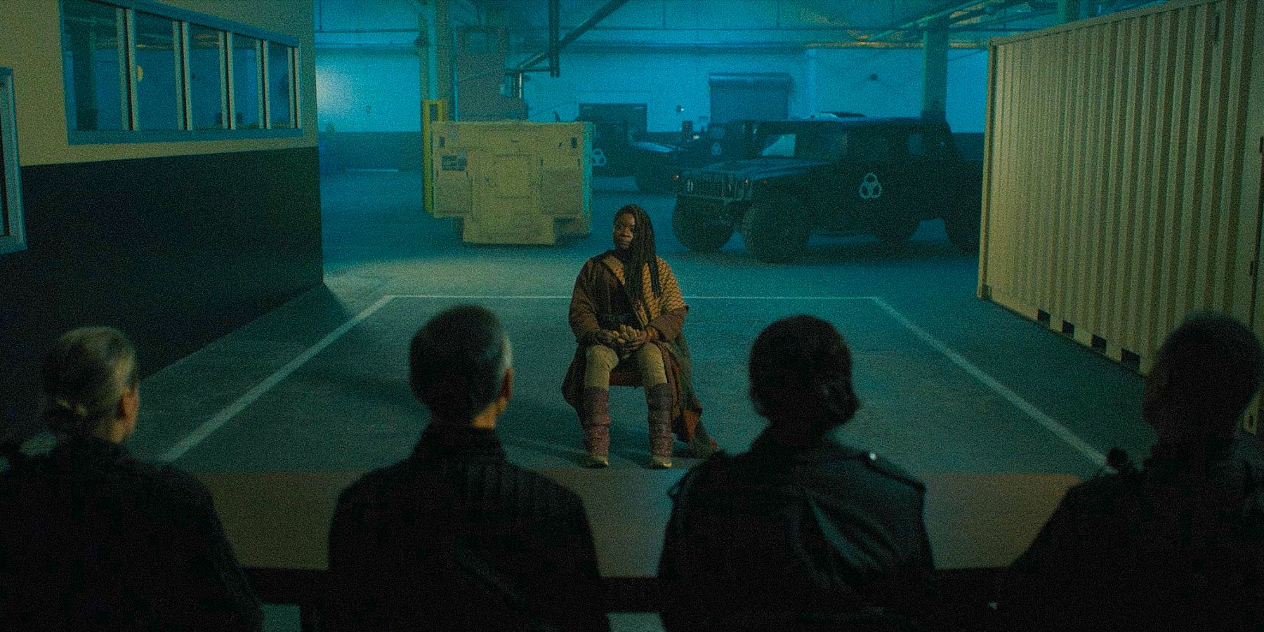 Michonne Hawthorne and army people from The Walking Dead: The Ones Who Live