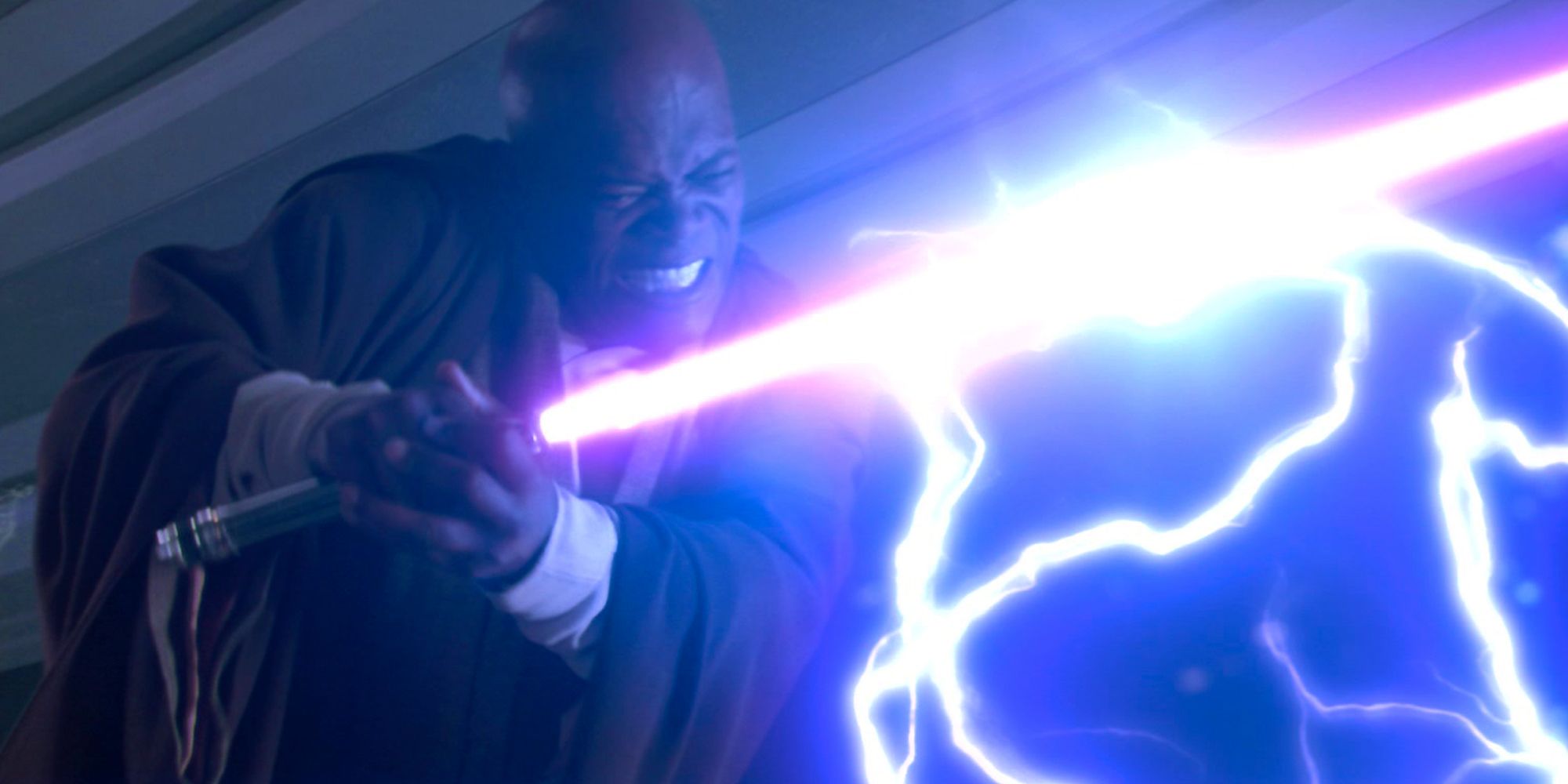 Samuel L Jackson's Mace Windu struggles to fight off Palpatine's blue lightning with his purple lightsaber