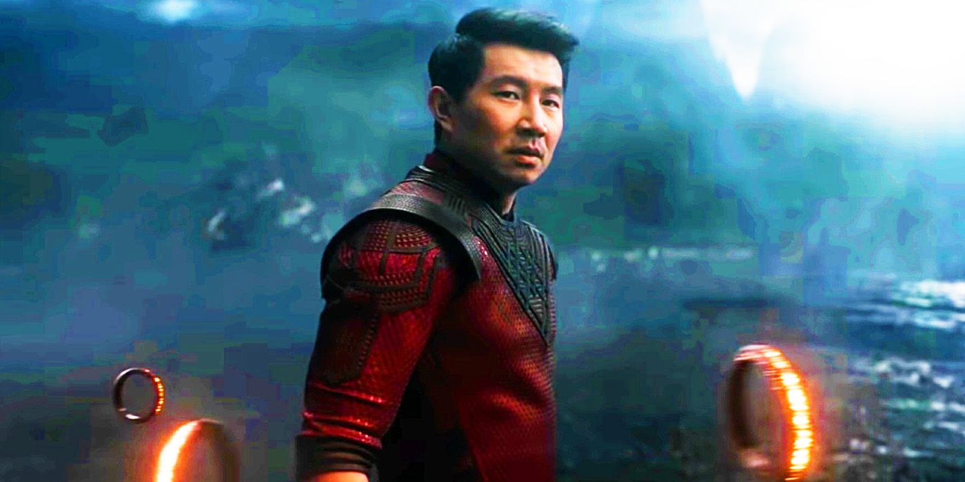 Shang-Chi taking the Ten Rings in the MCU's Phase 4