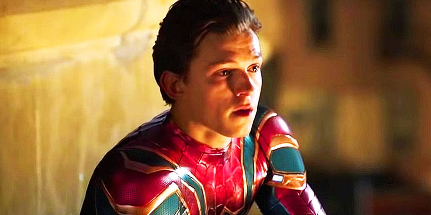 Spider-Man grieving Tony Stark in Spider-Man Far From Home