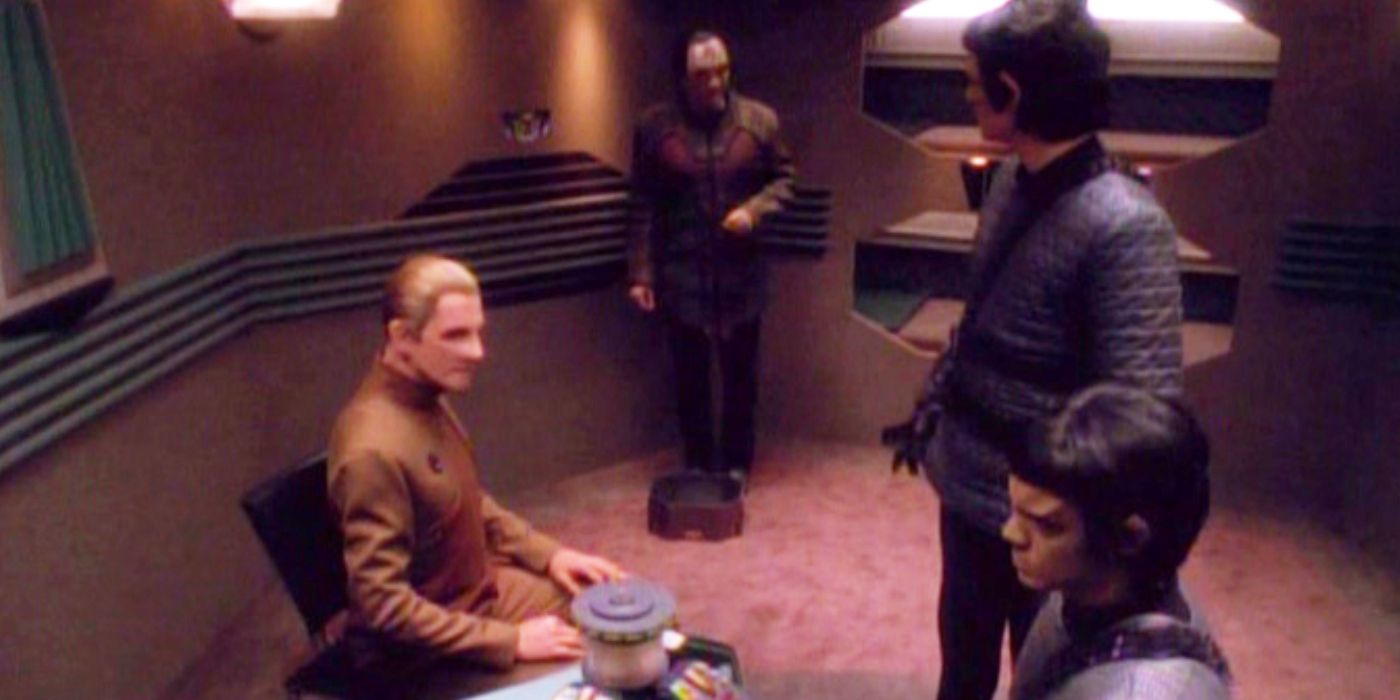 Star Trek: DS9 Writer Begged, Insisted, Screamed, Pleaded For A Big Romulan Change