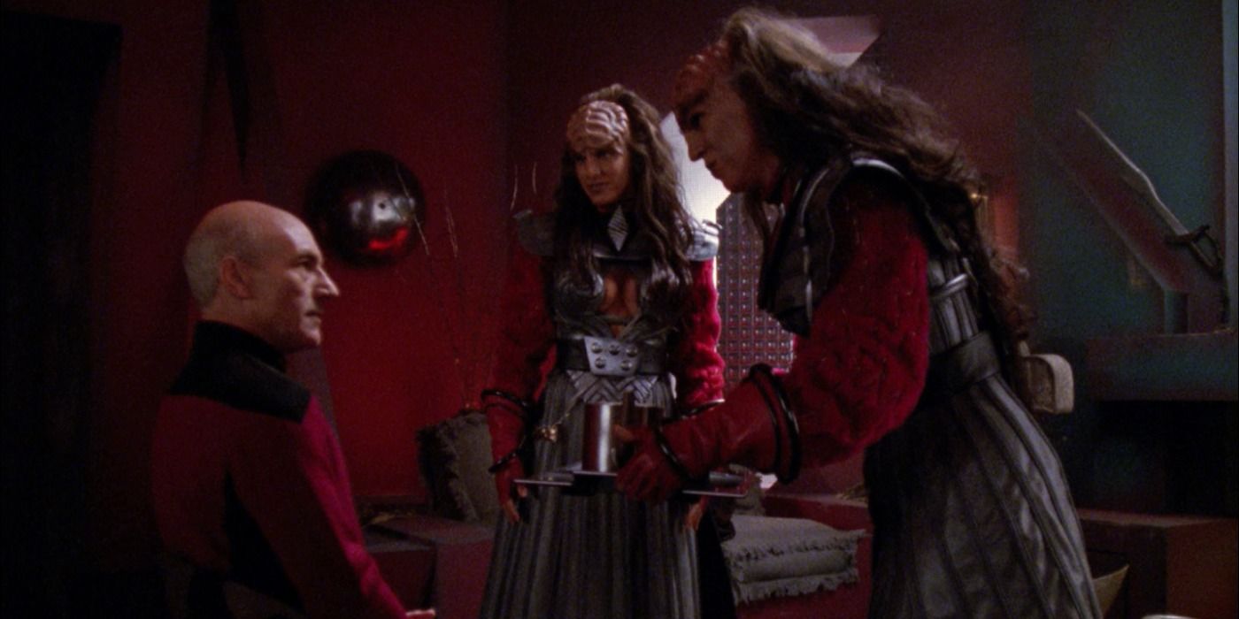 7 Things Star Trek: TNG's "Sins Of The Father" Revealed About Worf & The Klingons