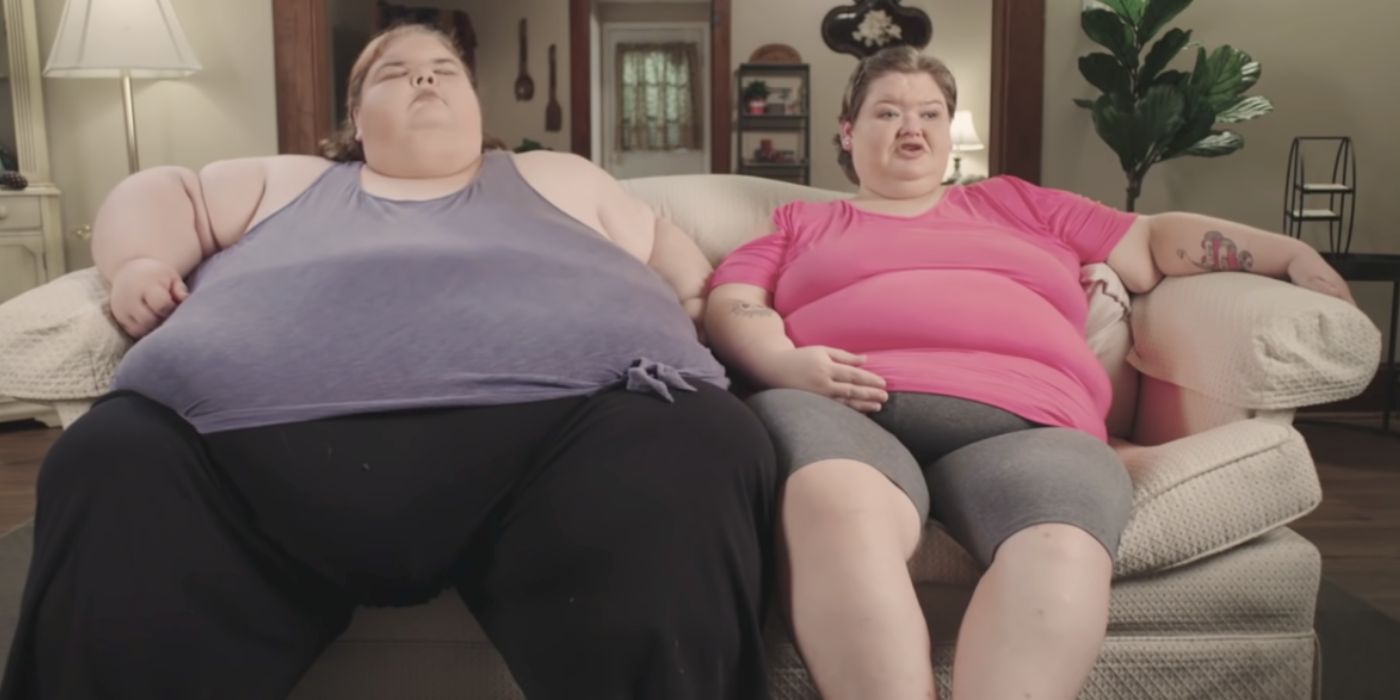 Tammy Amy Slaton 1000-Lb Sisters On Couch