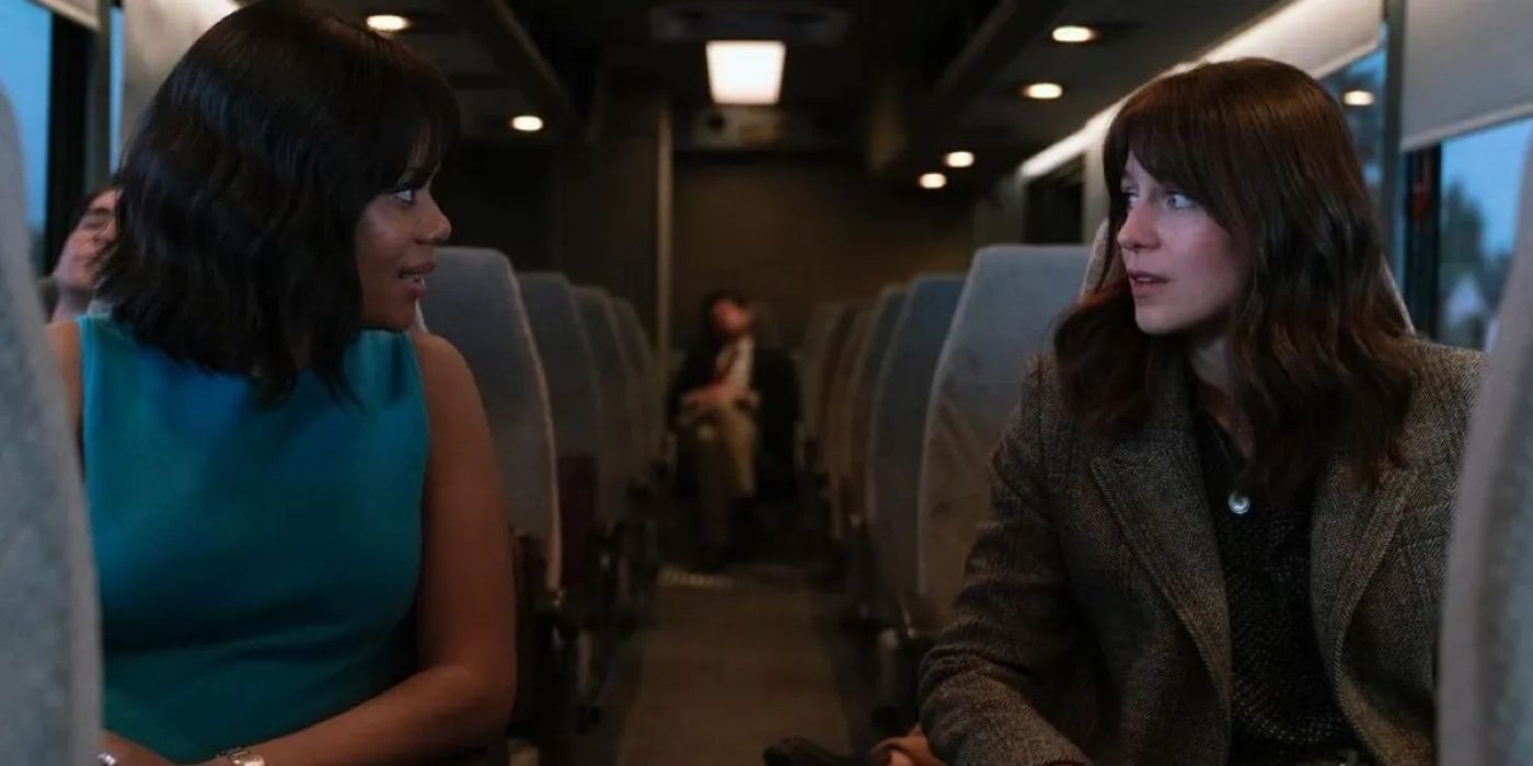 Kimberlyn (Christina Elmore) e Sadie (Melissa Benoist) conversando em The Girls On The Bus