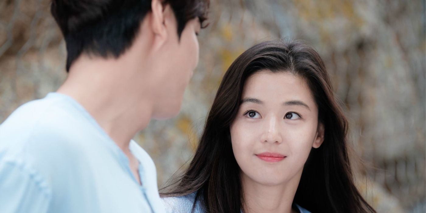 Jun Ji-hyun and Lee Min-ho in The Legend of the Blue Sea