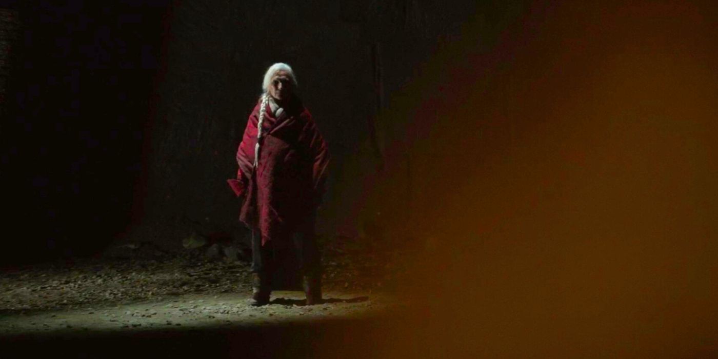 The Mother (Olwen Fouéré) in the tunnels of Onyx in Halo