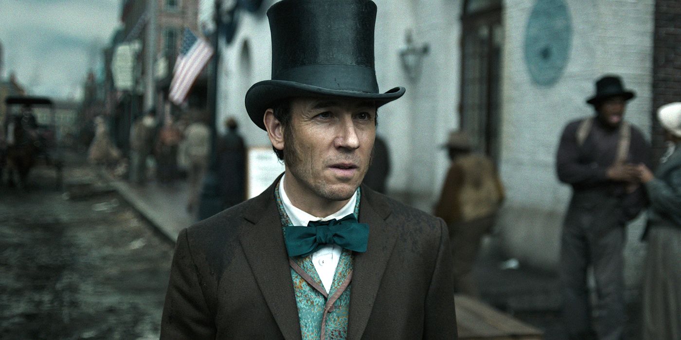 Tobias Menzies as Edwin Stanton looking into the distance in Manhunt