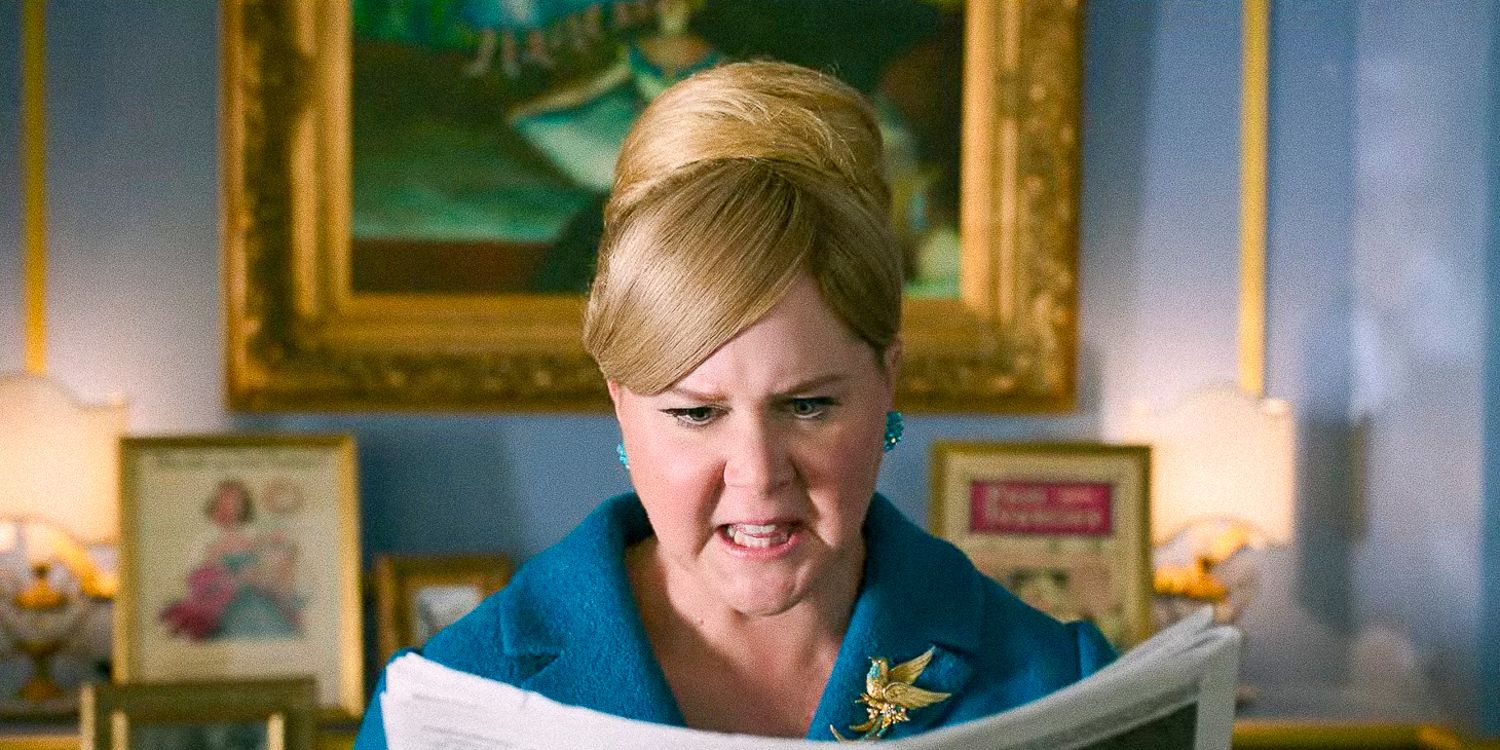 Amy Schumer lendo o jornal em Unfrosted: The Pop-Tart Story