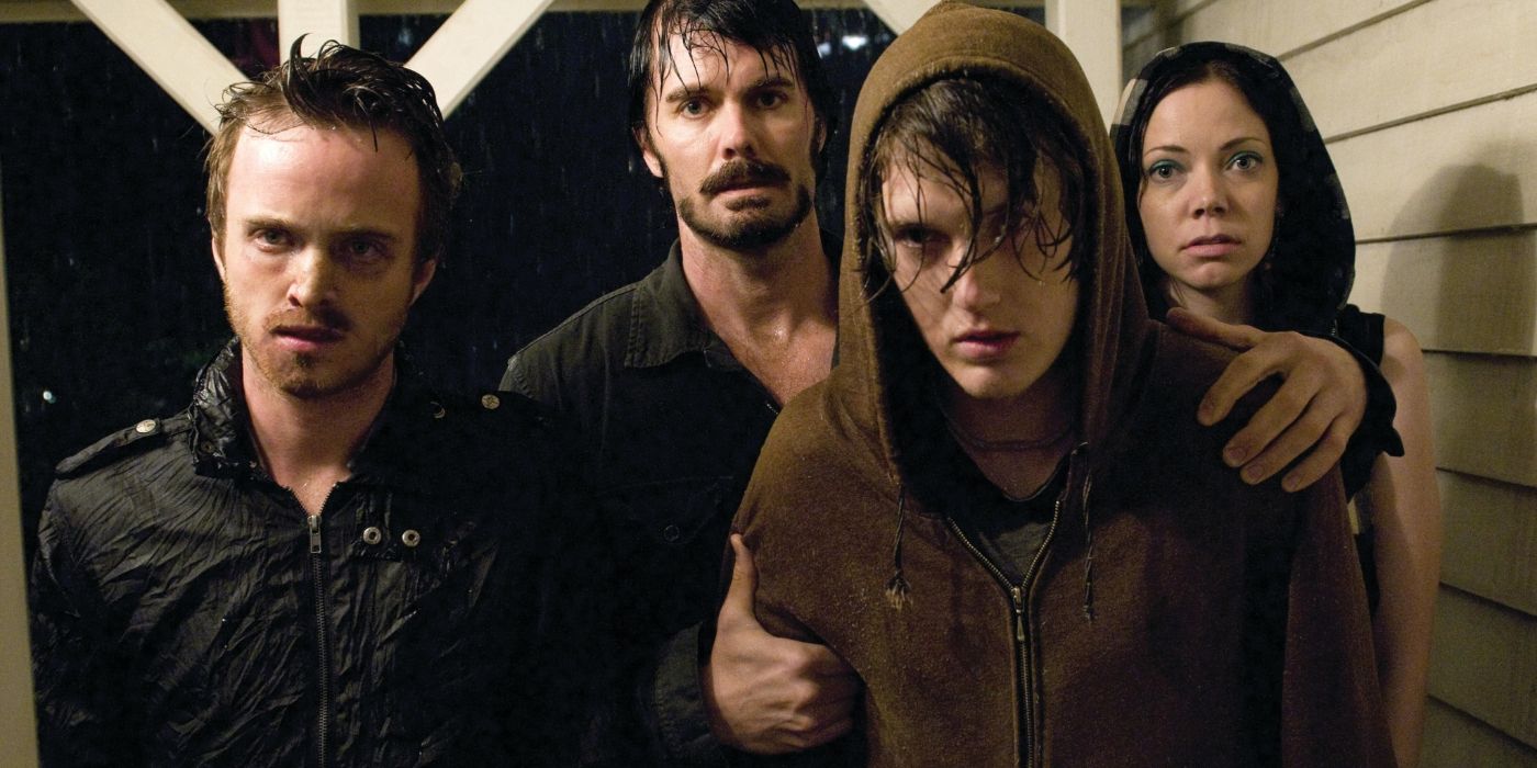 Spencer Treat Clark, Garret Dillahunt, Aaron Paul e Riki Lindhome em A Última Casa à Esquerda (2009)