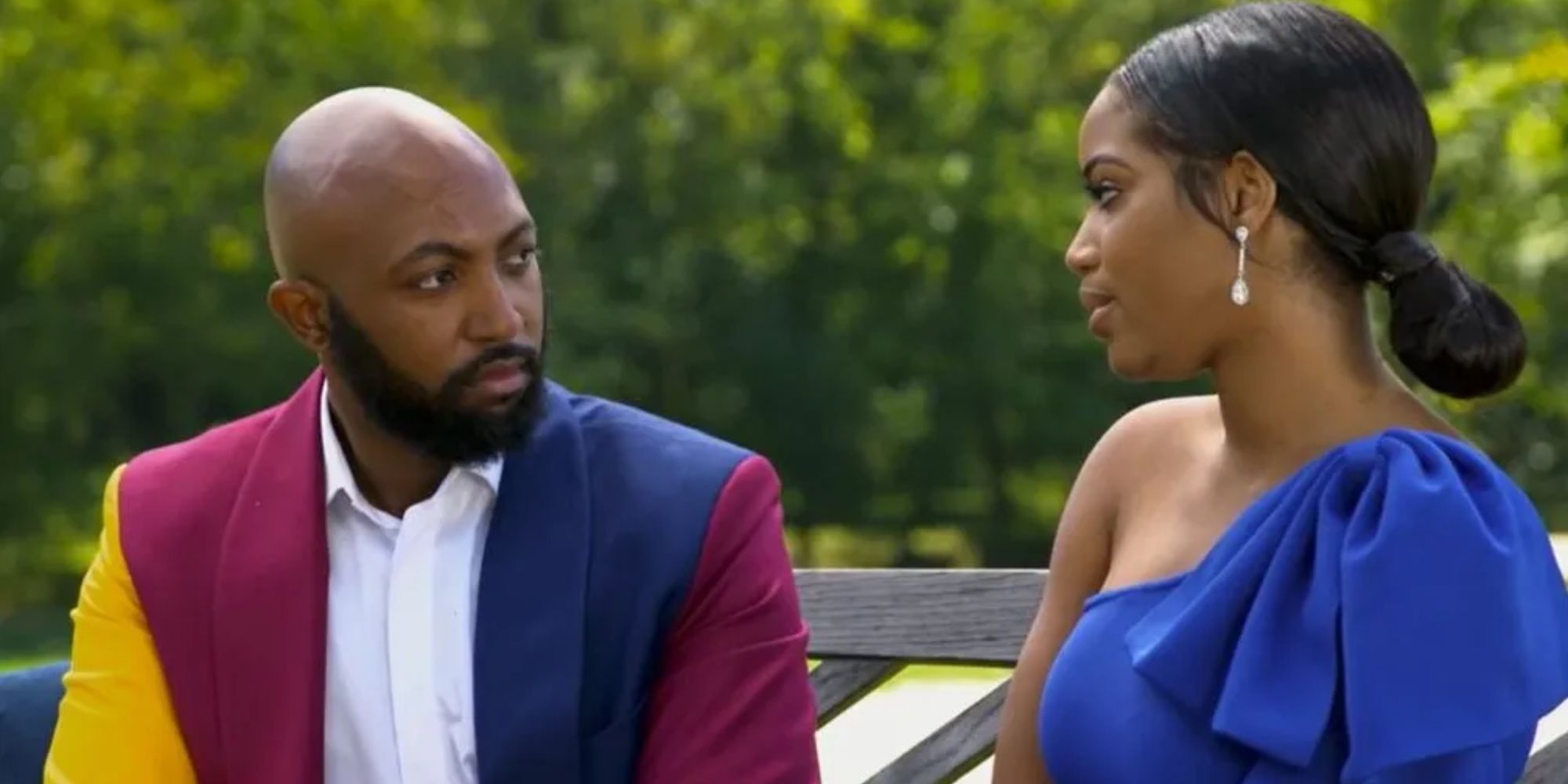 married at first sight season 16 shaquille dillon & kirsten grimes outside on a bench