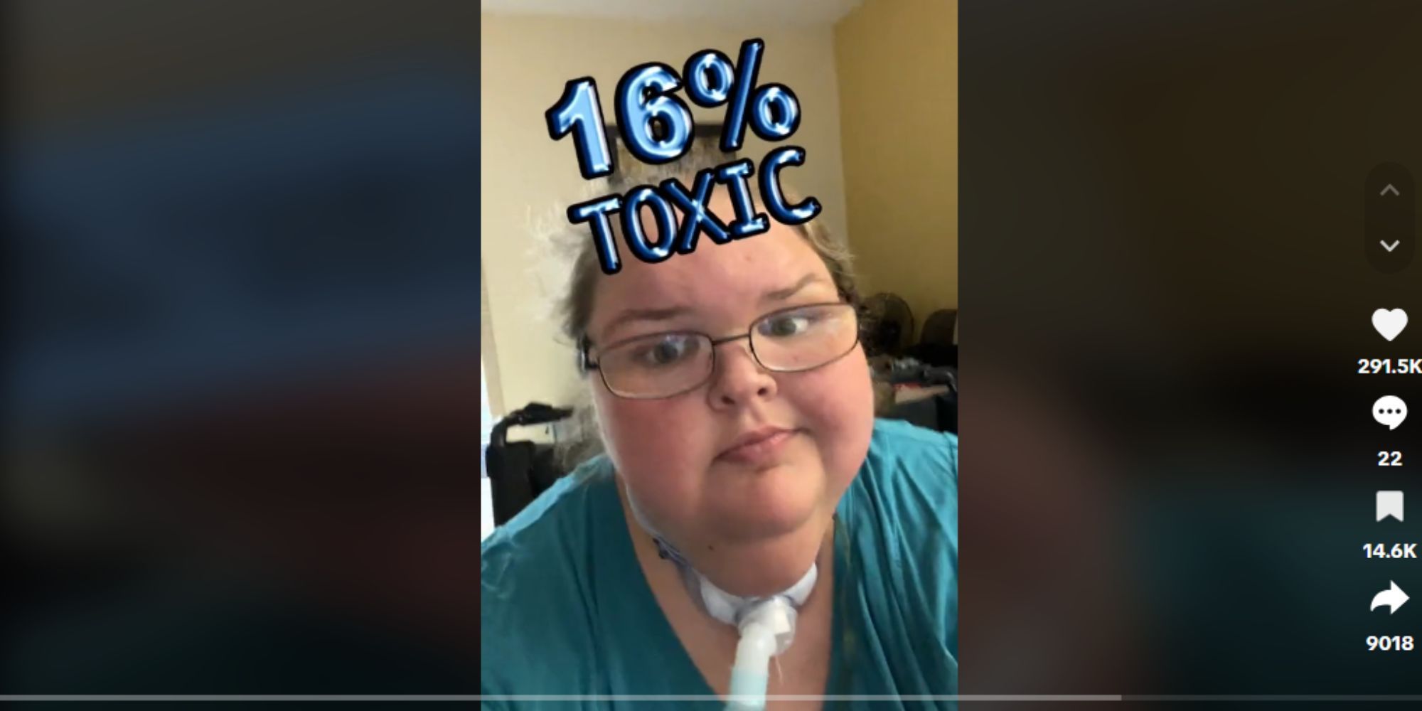 Irmãs Tammy Slaton de 1000 libras em uma camisa azul 16% tóxica, no TikTok