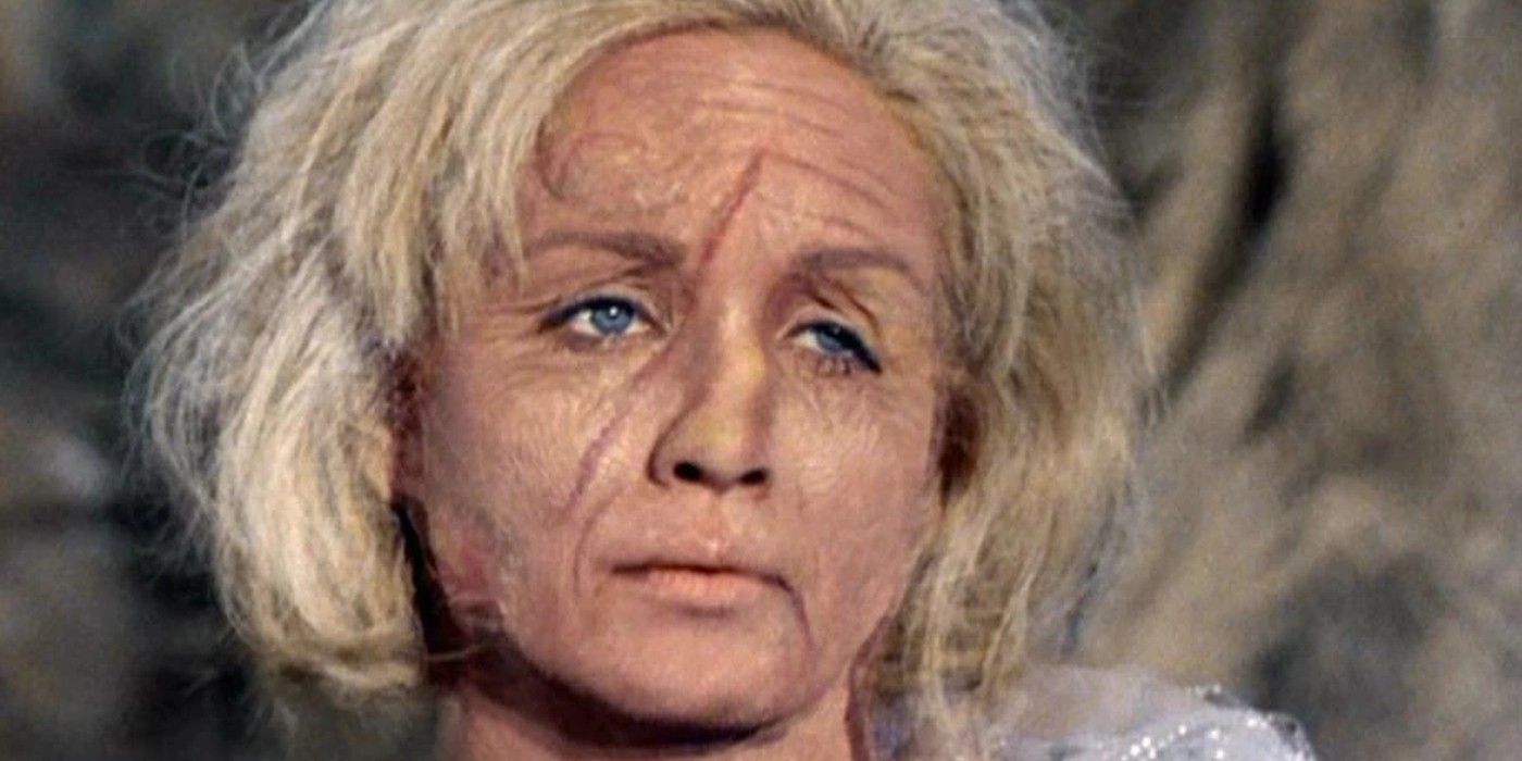 Vina's true form is revealed in the Star Trek: TOS unaired pilot episode 