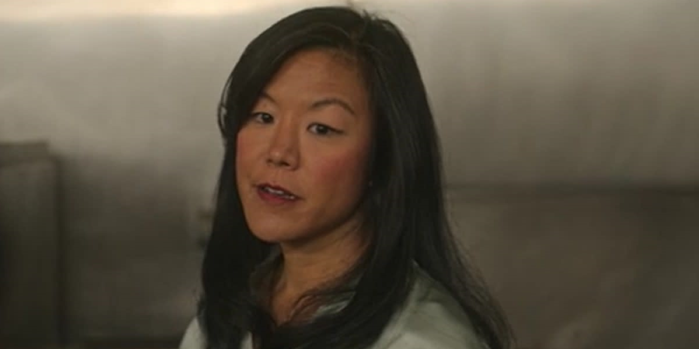 Hettienne Park As Felicity Walker In The Girls On The Bus.jpg