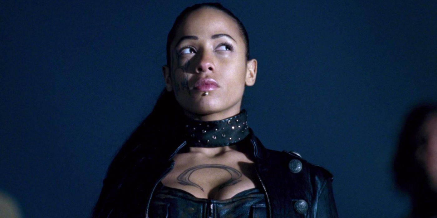 Dania Ramirez as Callisto looking to one side in X-Men: The Last Stand (2006)
