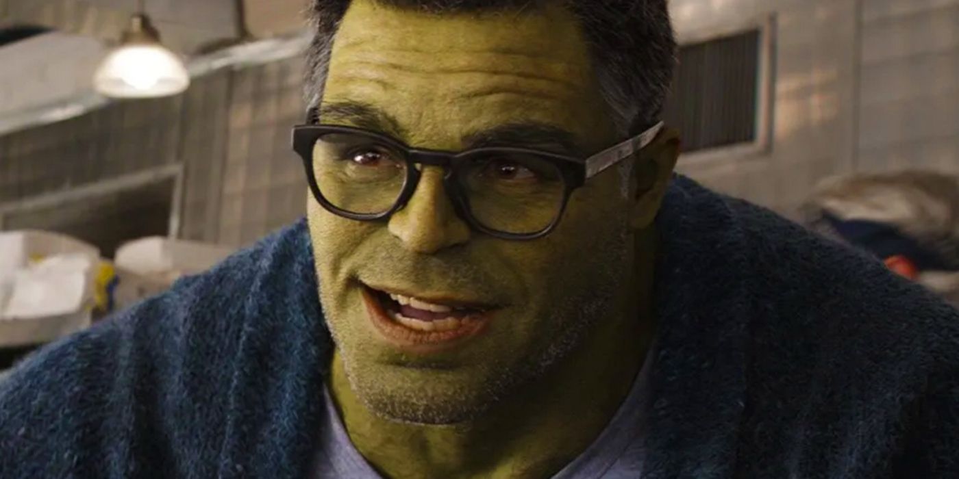 Smart Hulk no Endgame parece feliz em uma lanchonete