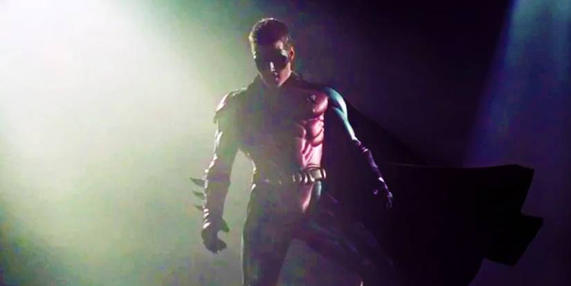 Chris O'Donnell as Robin looking heroic in Batman Forever