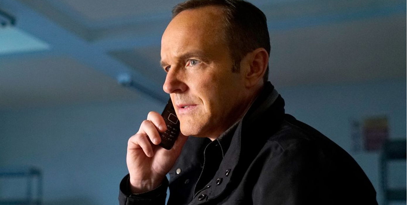 Coulson on the phone in Agents of Shield