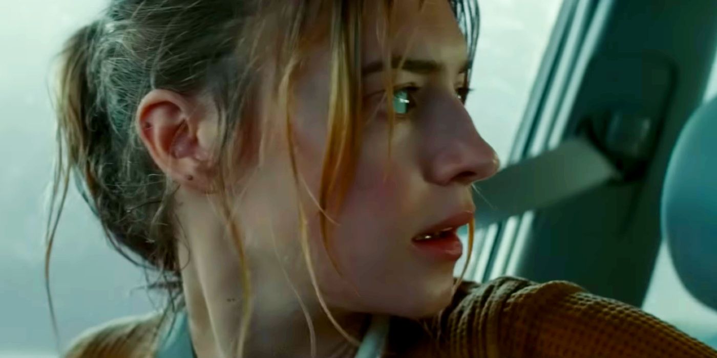 Daisy Edgar-Jones as Kate Cooper Looking Nervous in the Passenger Seat in Twisters-1
