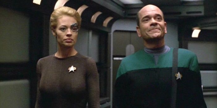 Jeri Ryans Seven Of Nine Star Trek: Voyager and Picard Uniforms Ranked, Worst To Best