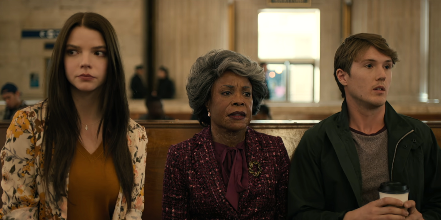 Anya Taylor-Joy as Casey, Charlayne Woodard as Mrs. Price, and Spencer Treat Clark as Joseph at the end of Glass