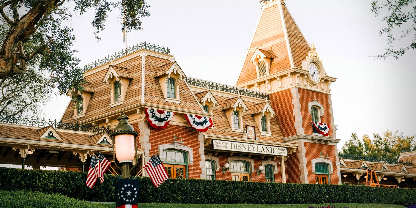 A brown building in Disneyland California
