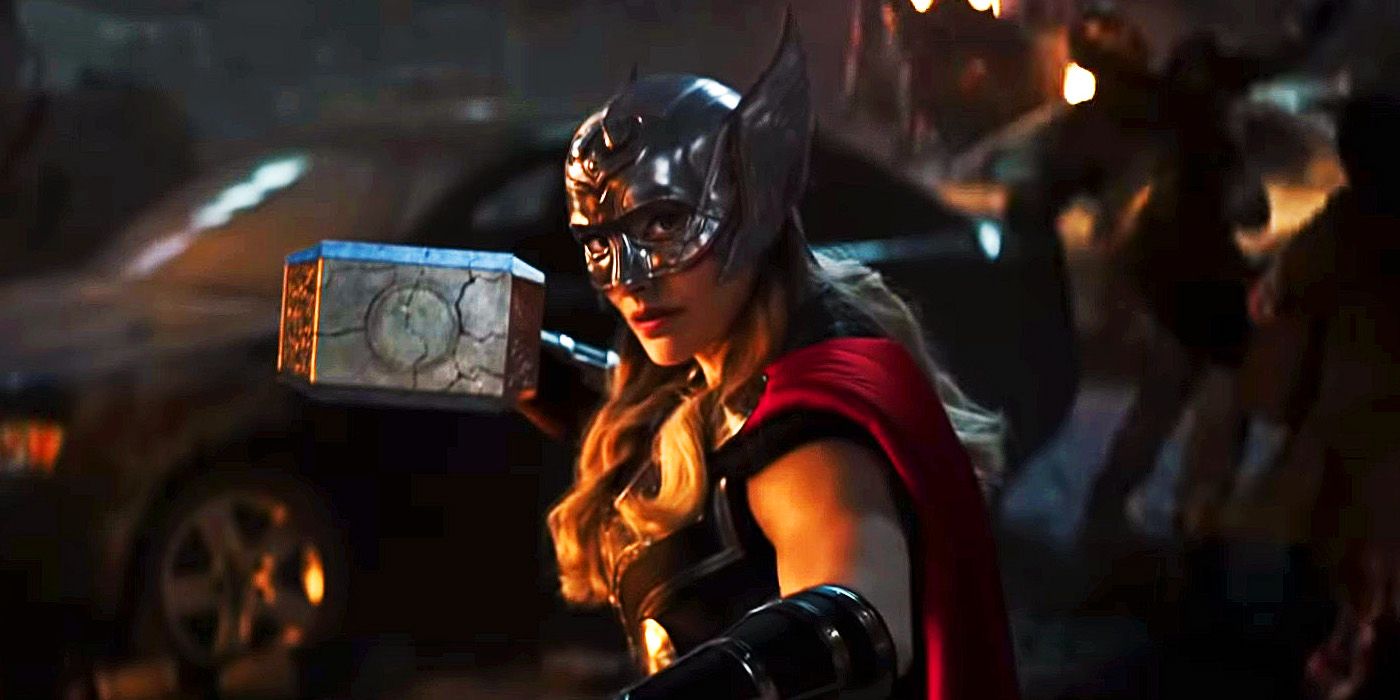 Jane Foster's Mighty Thor greeting Thor in New Asgard in Thor Love and Thunder