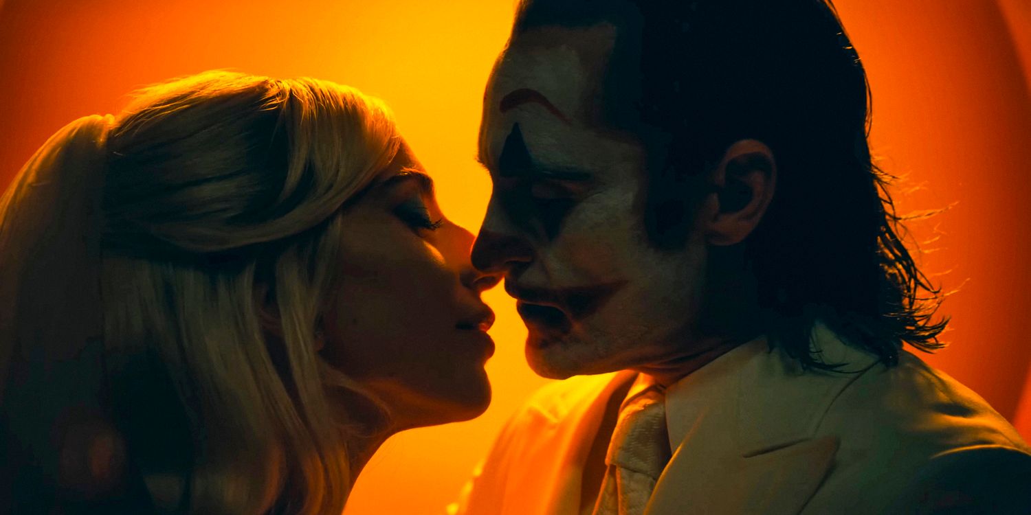 Joker and Harley Quinn about to kiss in Joker: Folie à Deux