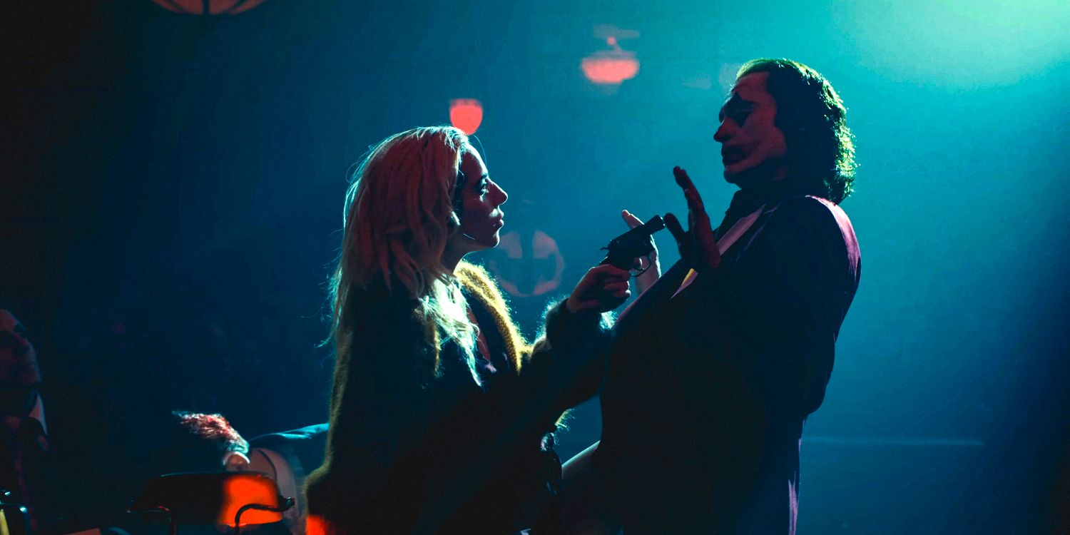 Harley Quinn points a gun at Joker in Joker: Folie à Deux