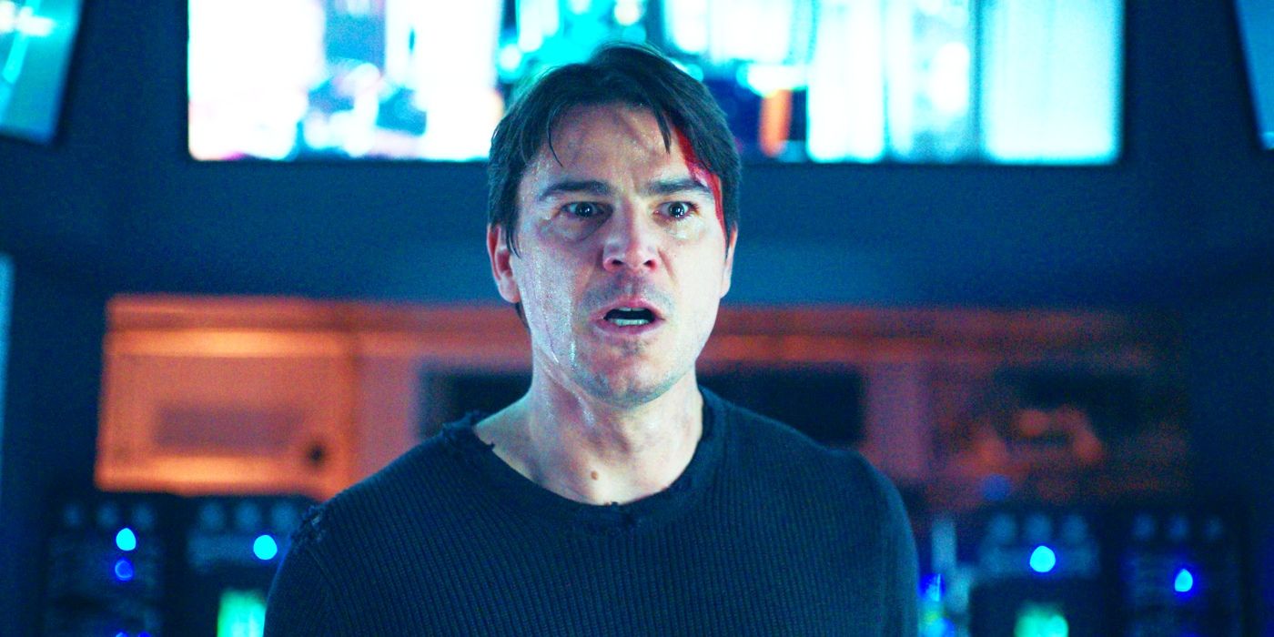 Josh Hartnett with blood on his forehead in The Fear Index