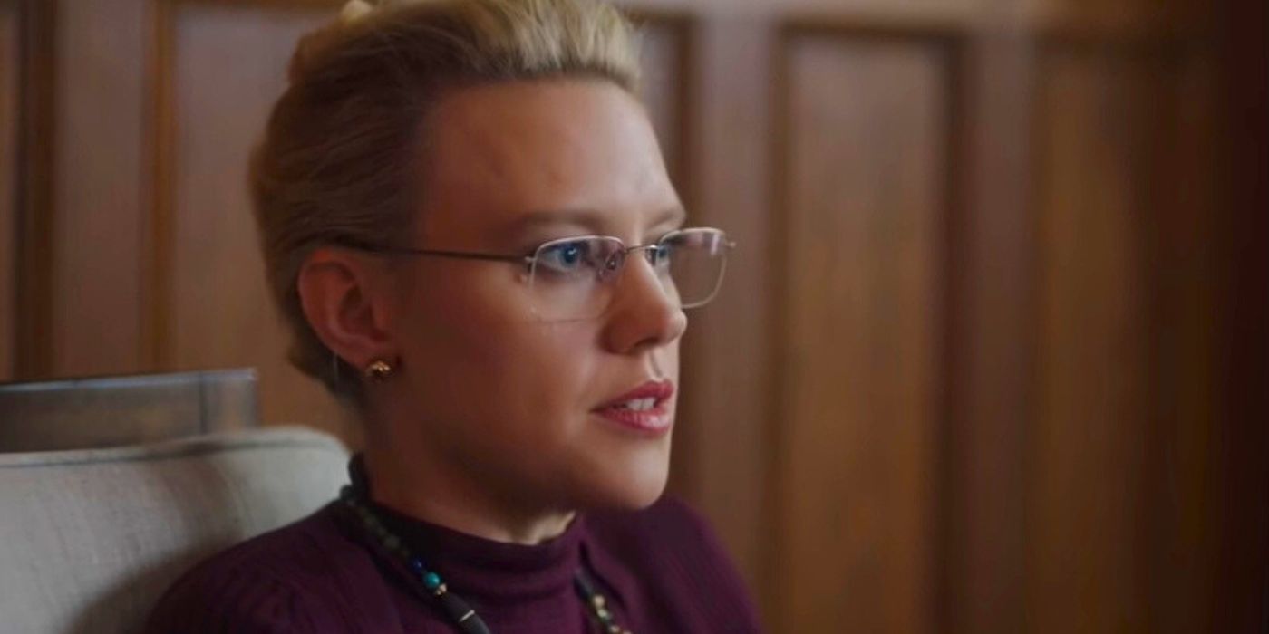 Kate McKinnon as a therapist in the SNL Papyrus sketch