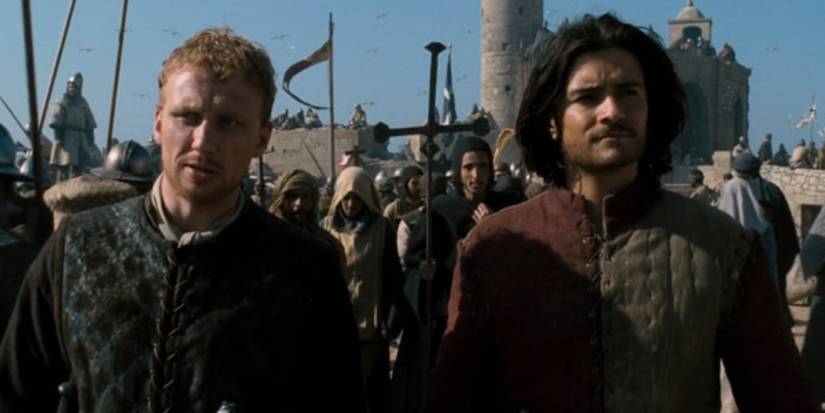 Kevin McKidd and Orlando Bloom standing side by side in Kingdom of Heaven