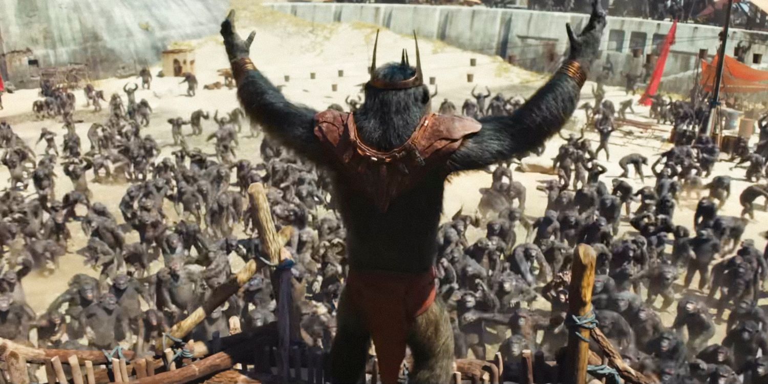 Próximo César levanta os braços ao ser saudado por uma multidão no Reino do Planeta dos Macacos