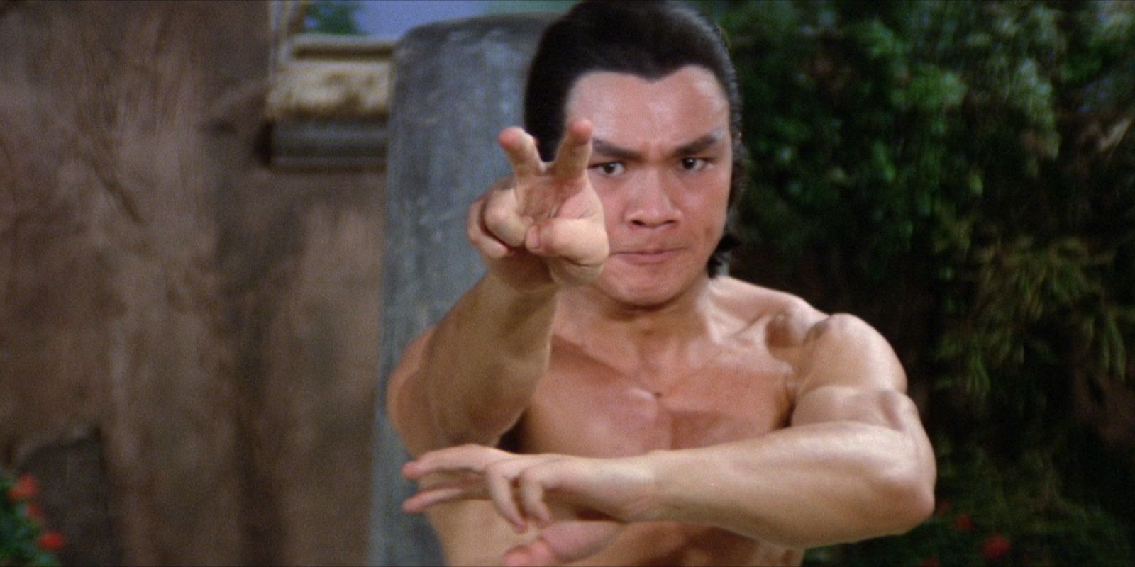 Lo Mang training in Invincible Shaolin