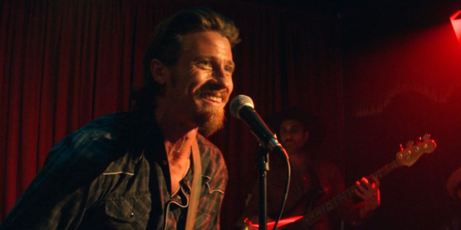 Tulsa King's Garrett Hedlund On Singing, Playing Himself & Oklahoma Heat