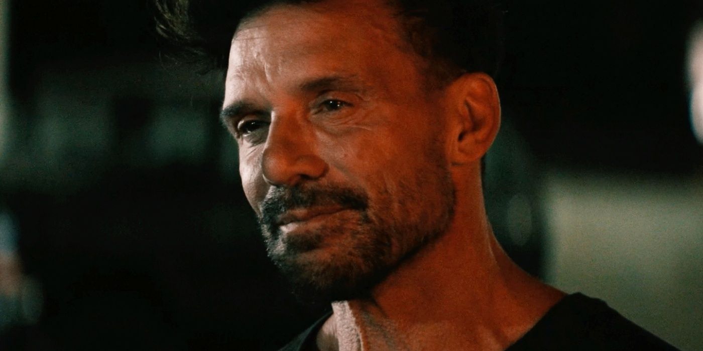 Duffy (Frank Grillo) smiling in Lights Out