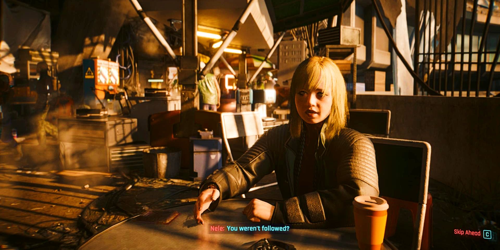 Nele Springer está sentada em uma mesa em um beco lotado de lixo em uma captura de tela do Cyberpunk 2077. Legendas lidas: Você não foi seguido 
