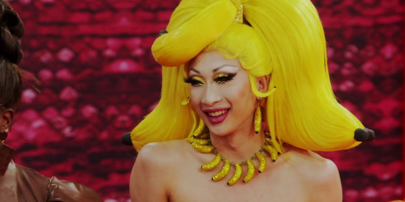 Nymphia Wind RuPaul's Drag Race temporada 16 com cabelo de banana após o episódio 1