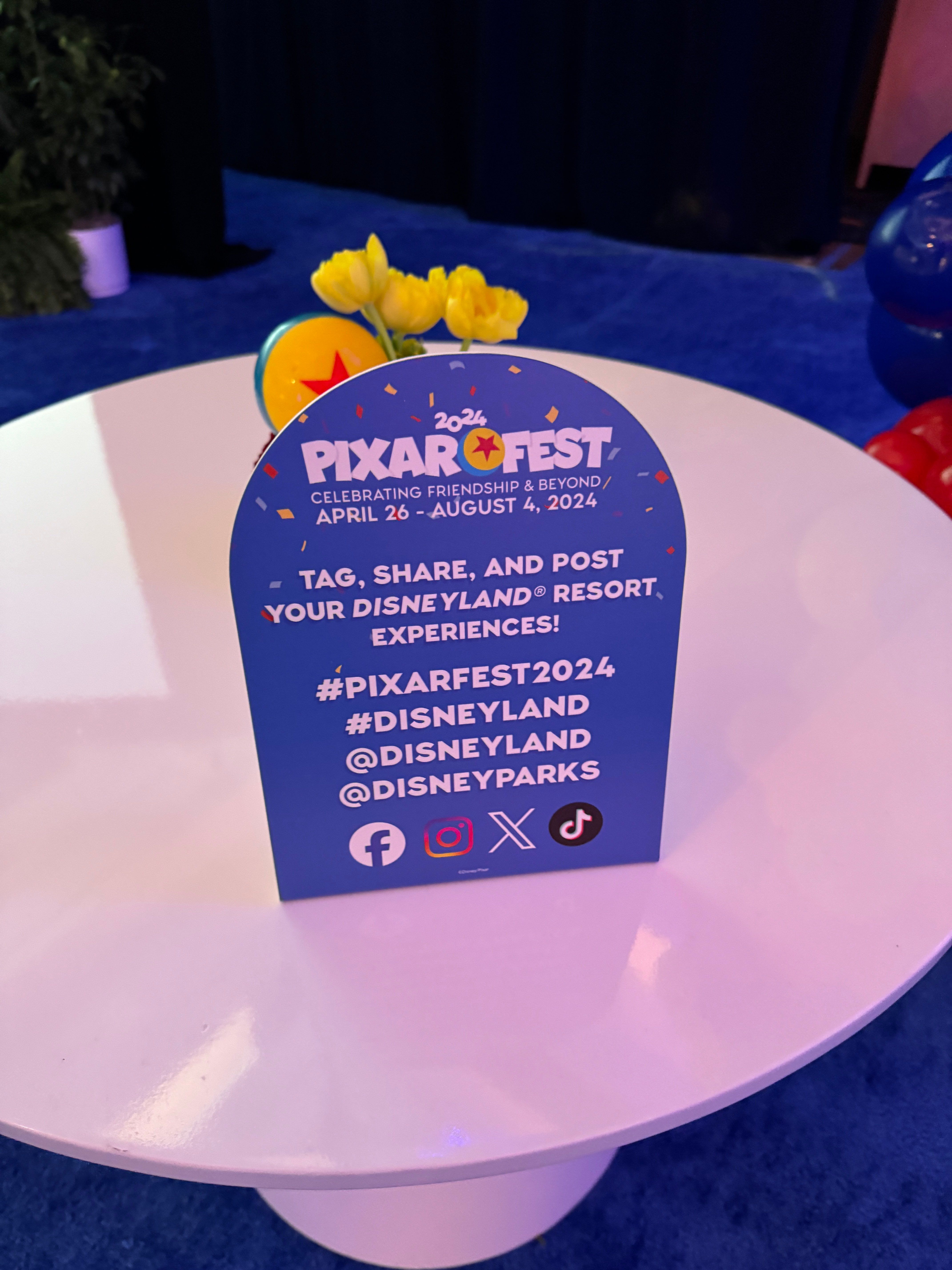 Изображения первого взгляда на эксклюзивные товары Disneyland Pixar Fest 2024