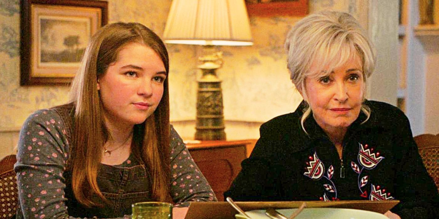 Raegan Revord as Missy and Annie Potts as Meemaw in Young Sheldon