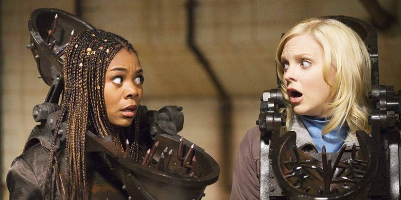 Scary Movie 4 Brenda and Cindy with Saw's bear traps