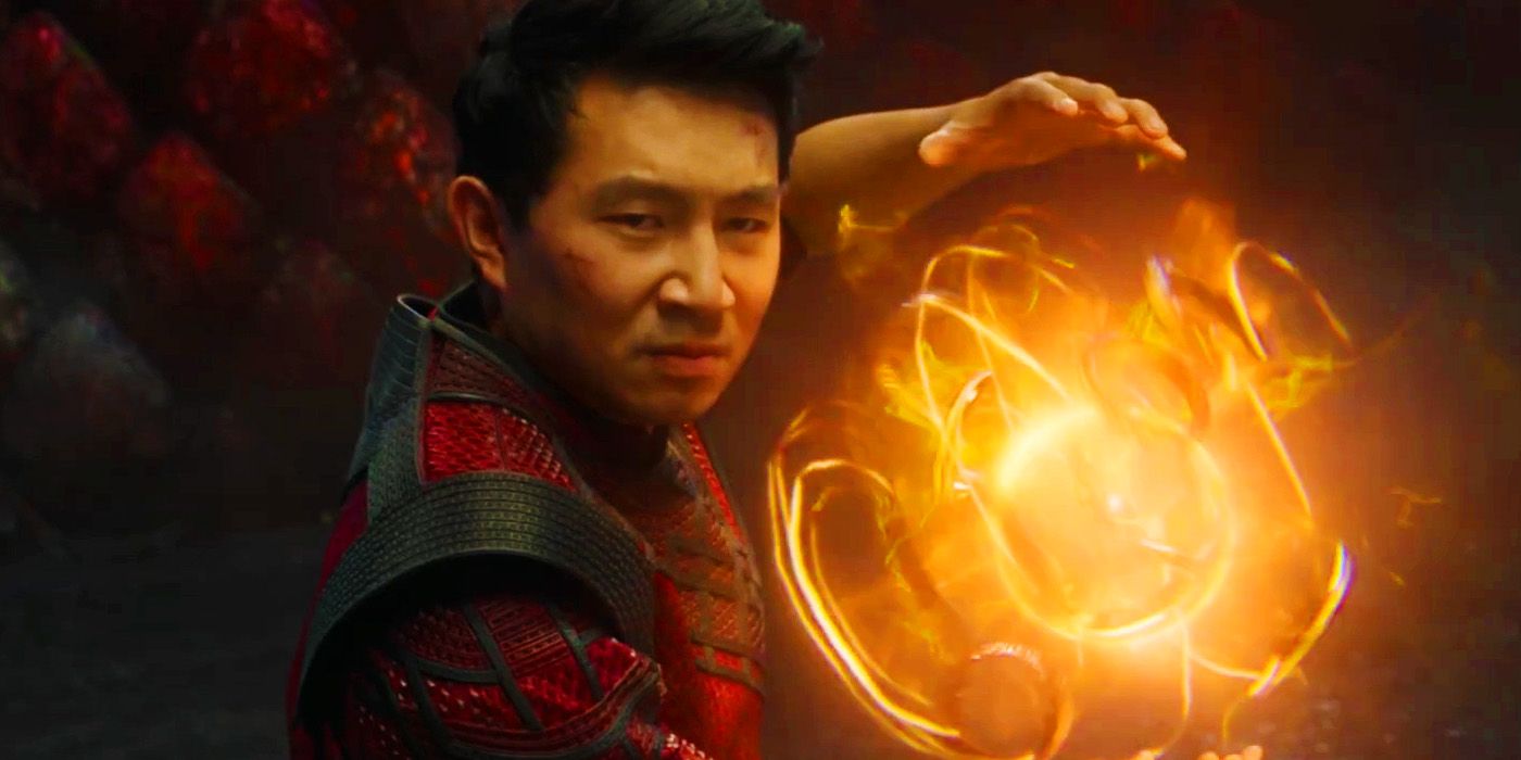 Shang-Chi using the Ten Rings in Shang-Chi and the Legend of the Ten Rings-1