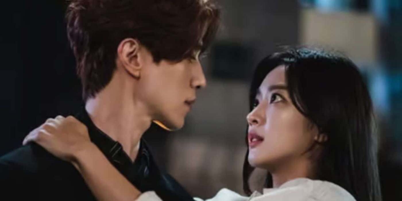 Lee Yeon and Nam Ji-ah hug in Tale of The Nine-Tailed.